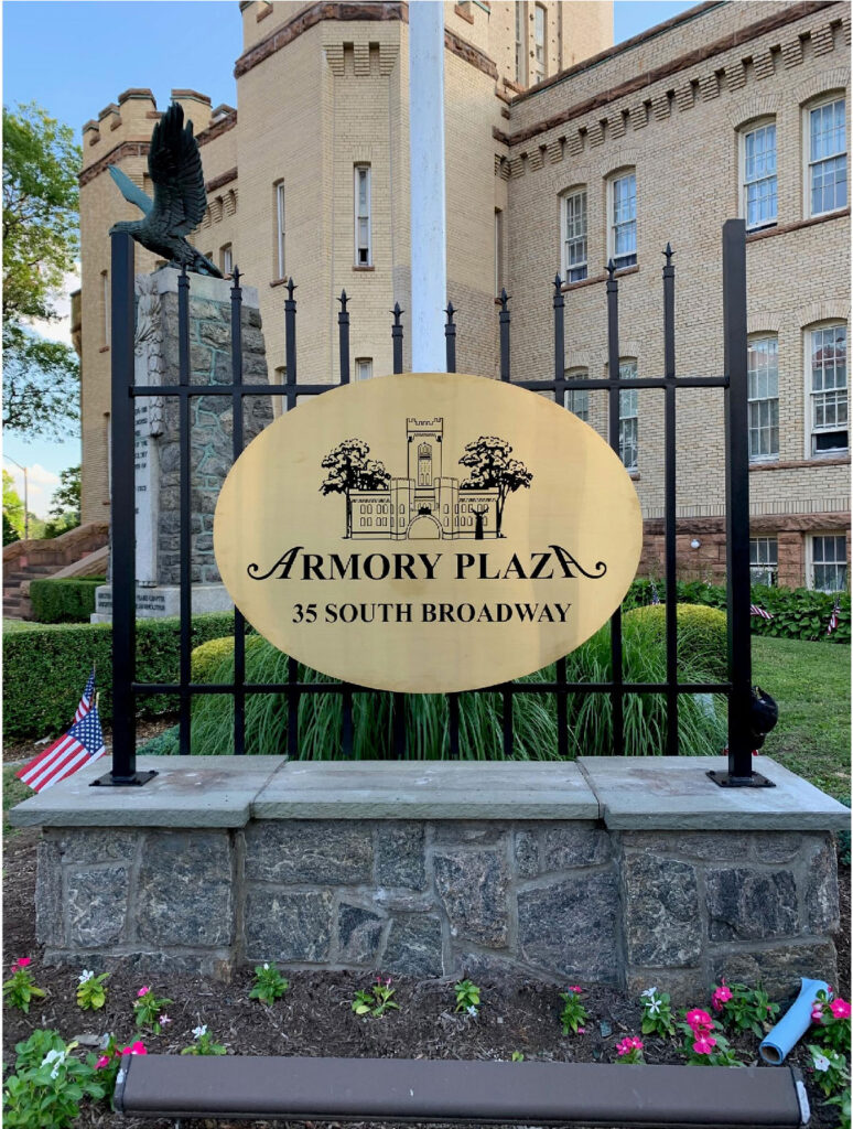 pics-Related-Armory-Plaza-Gold-Sign-1
